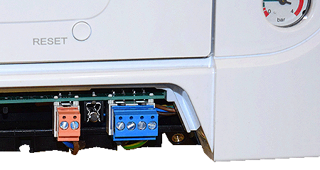 bx pt 228 combi.mains con on connection pcb.gif